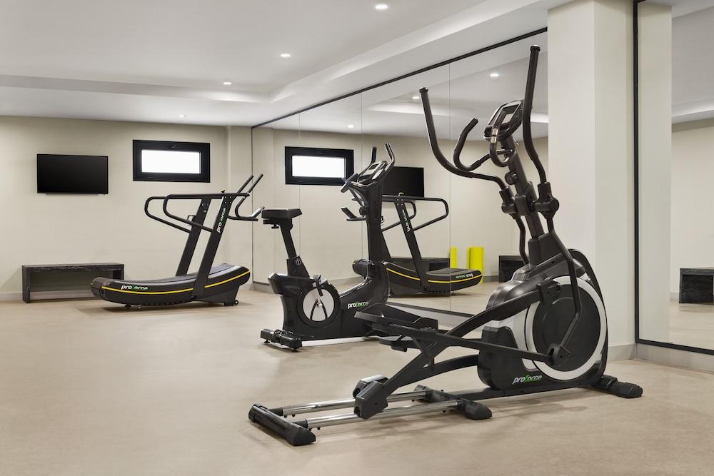 Ramada By Wyndham Aliaga 4*