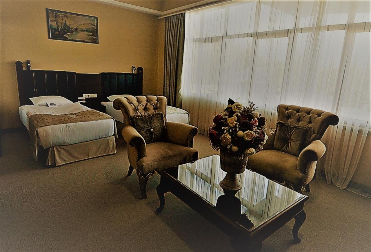 Monec Hotel 4*