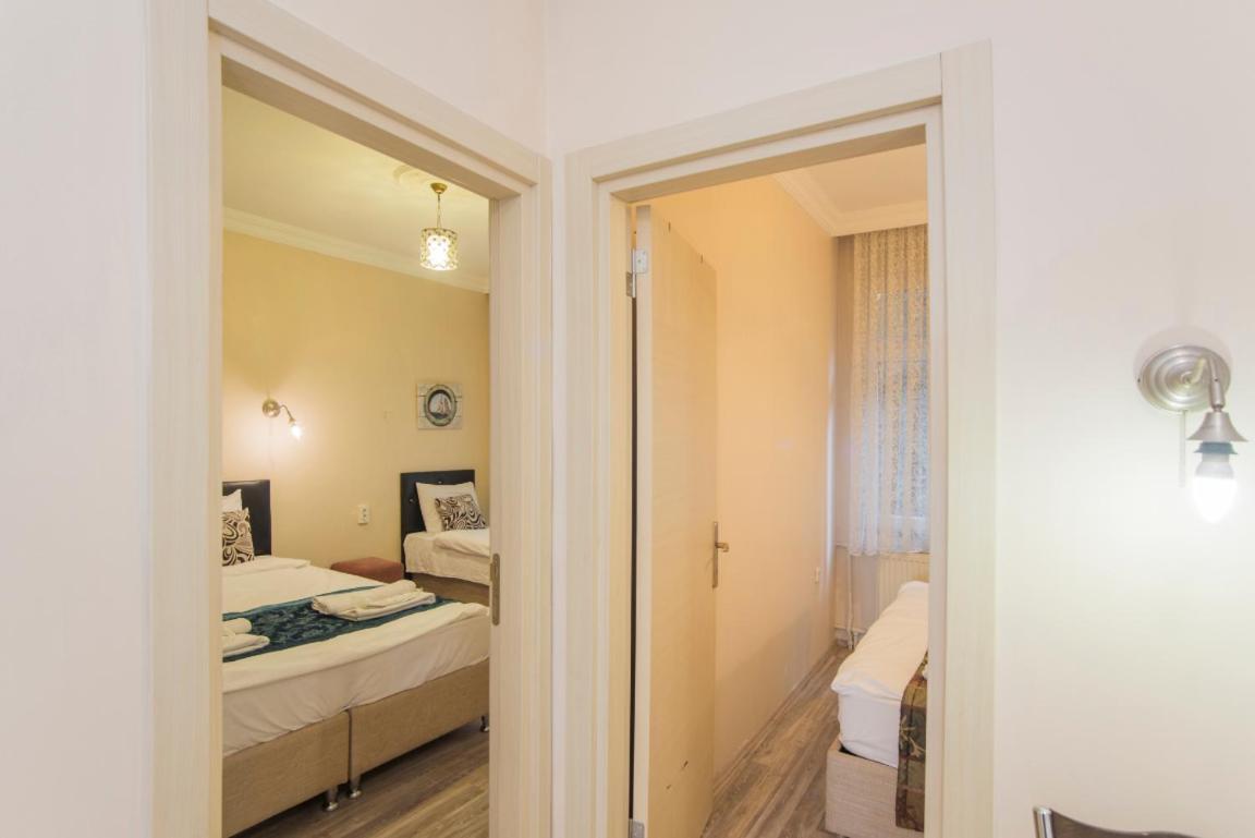 Divan Wooden