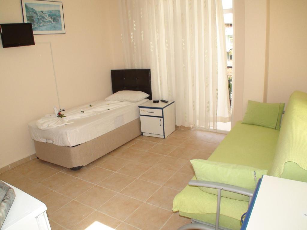 Nergos Hotel 3*