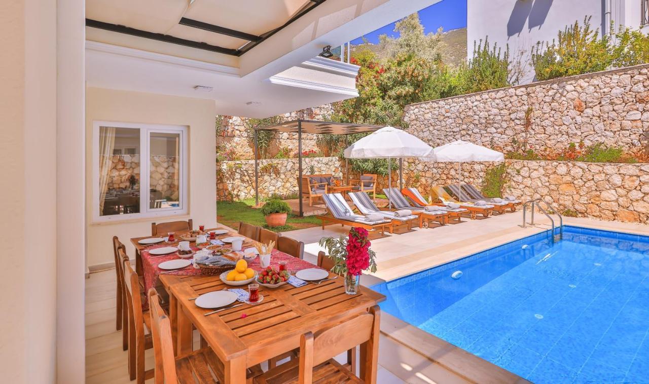 Mystic Private Pool-garden & Sea Views In Location Villa Kalkan