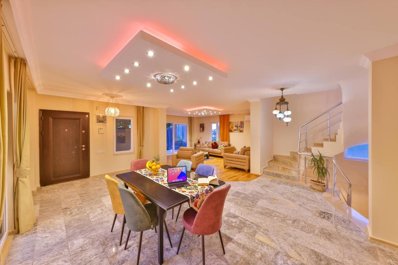 Mystic Private Pool-garden & Sea Views In Location Villa *
