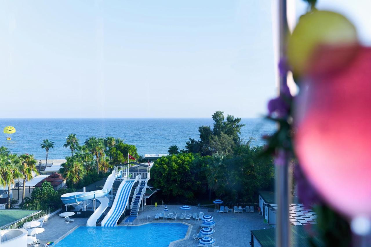 Maya World 3* Okurcalar