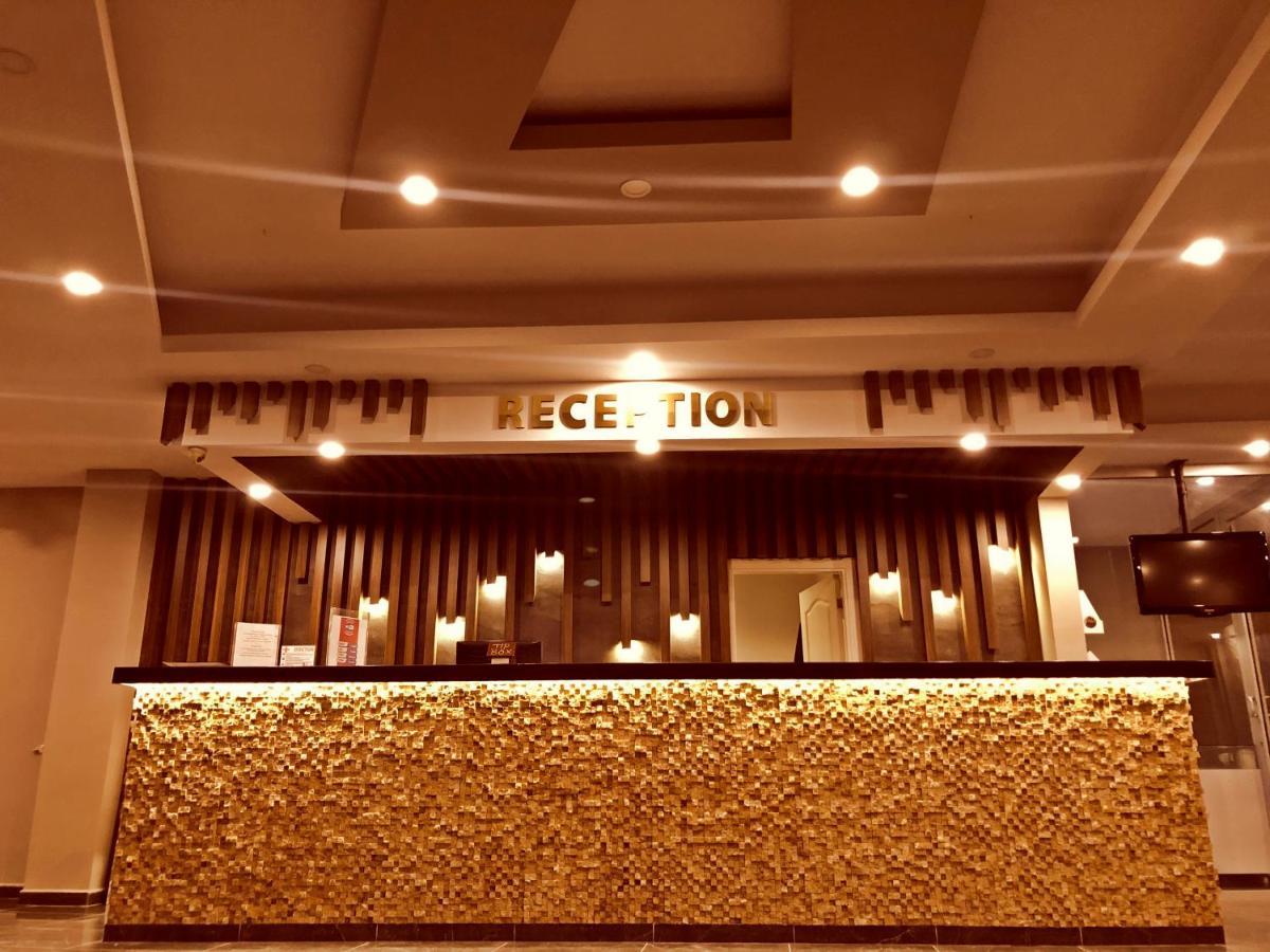 Acar Hotel