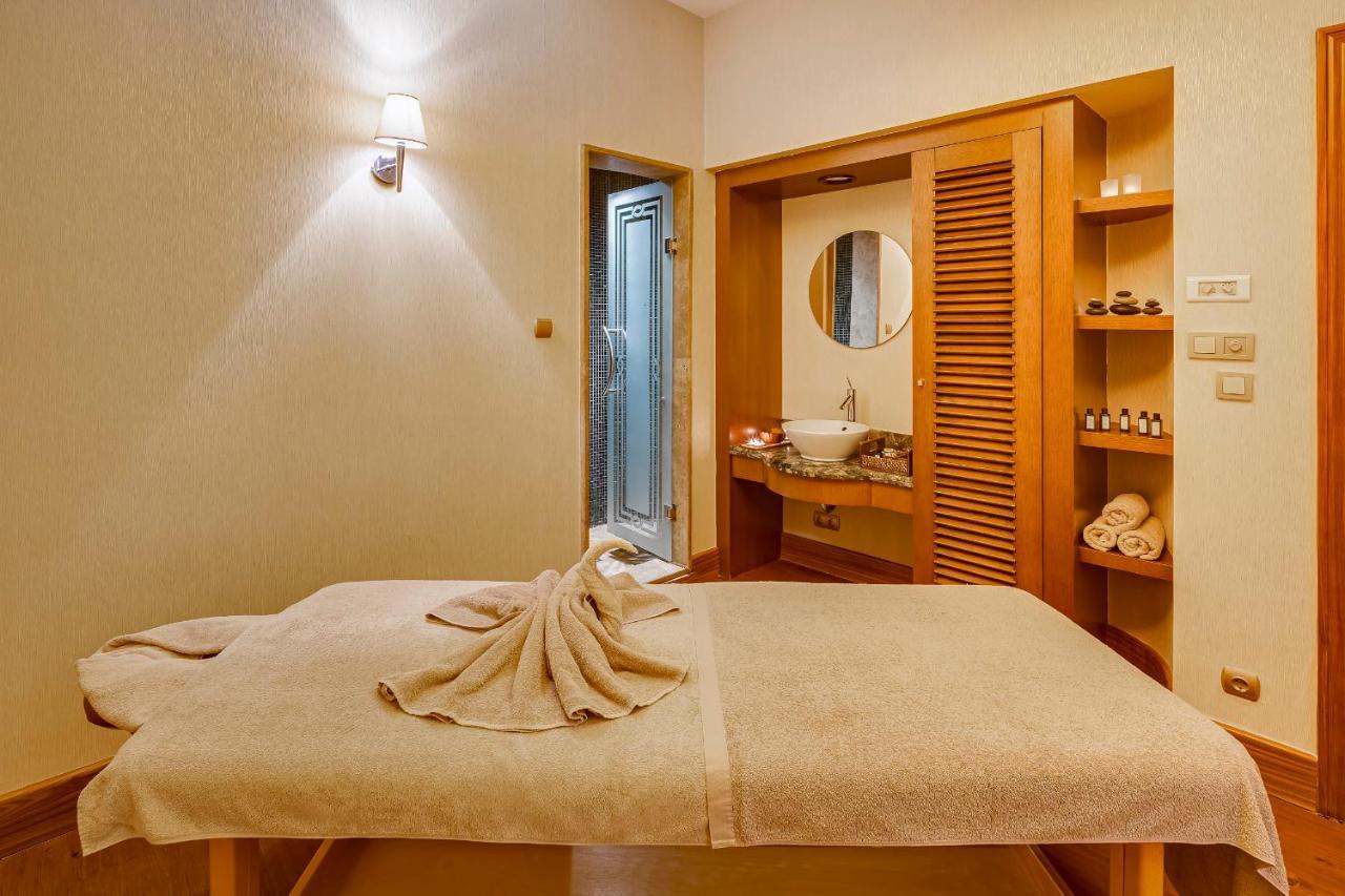 Hotel Divan