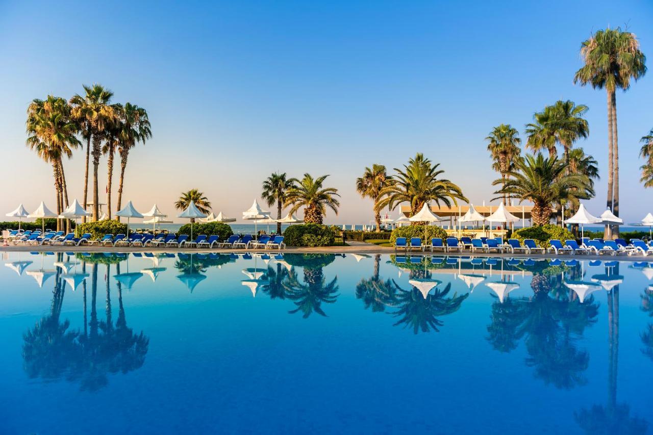 Resort Turquoise