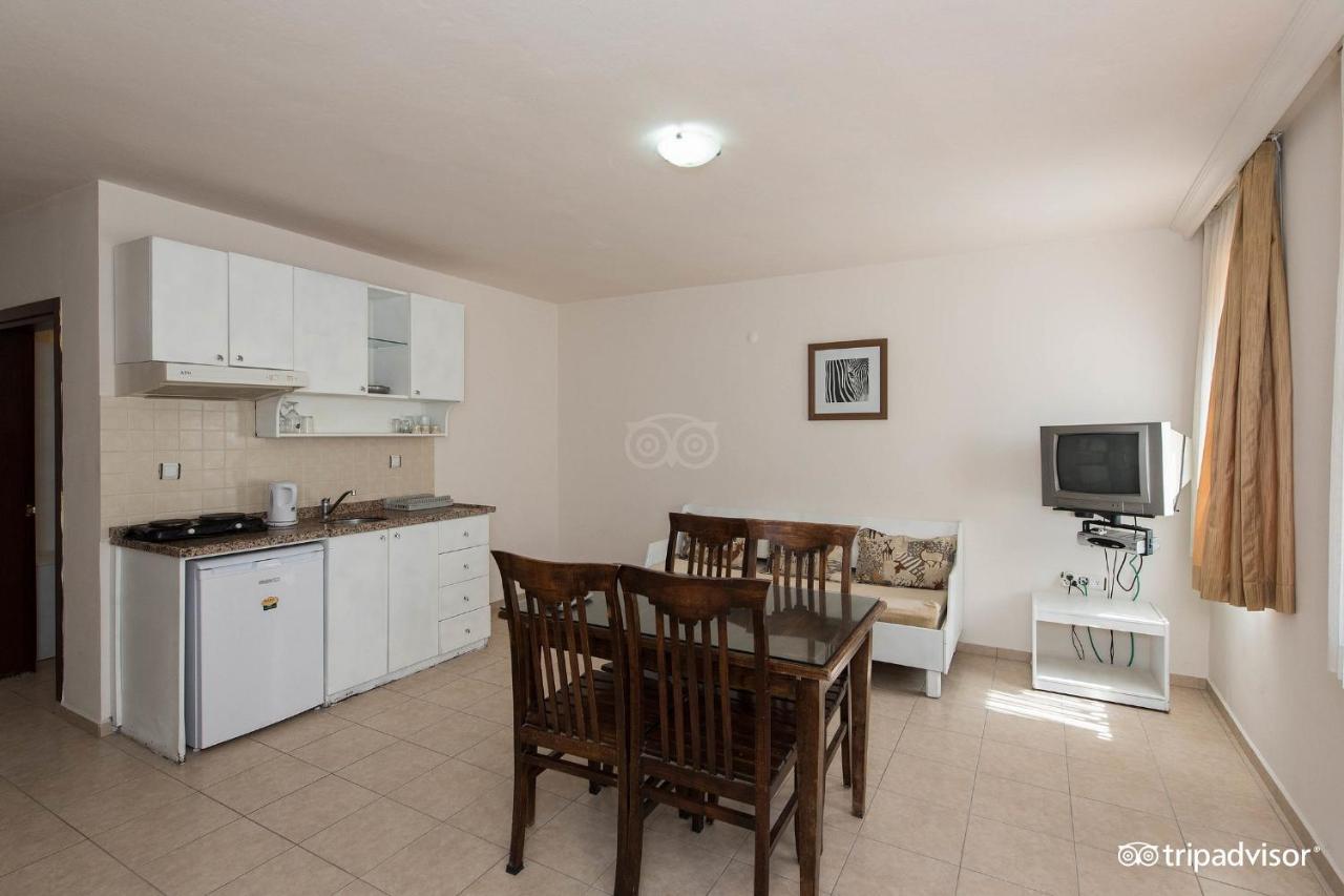 Safari Suit 2024-3 Aparthotel 3*