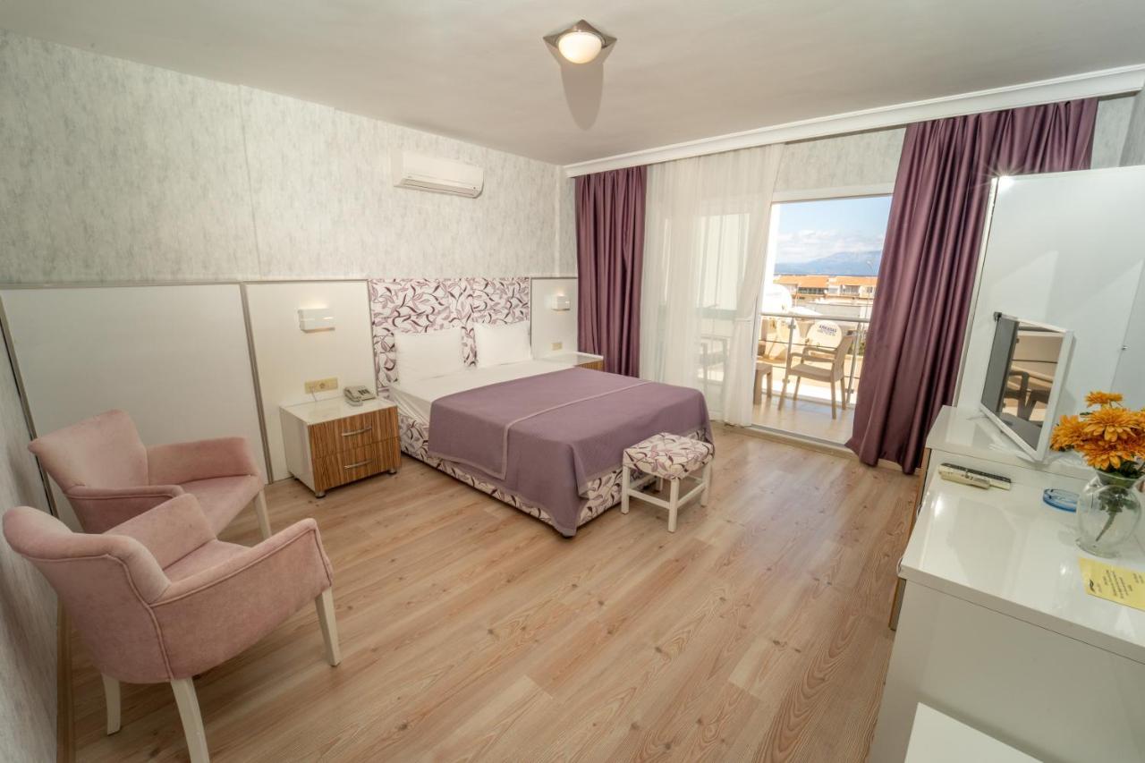 Twins Hotel Cesme
