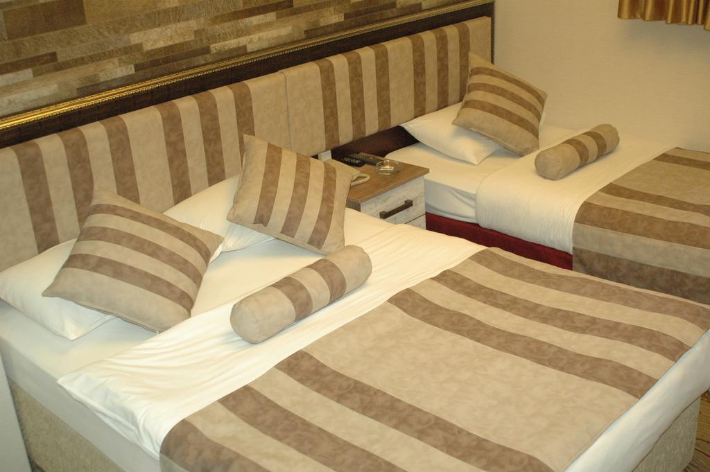 Hotel Saray