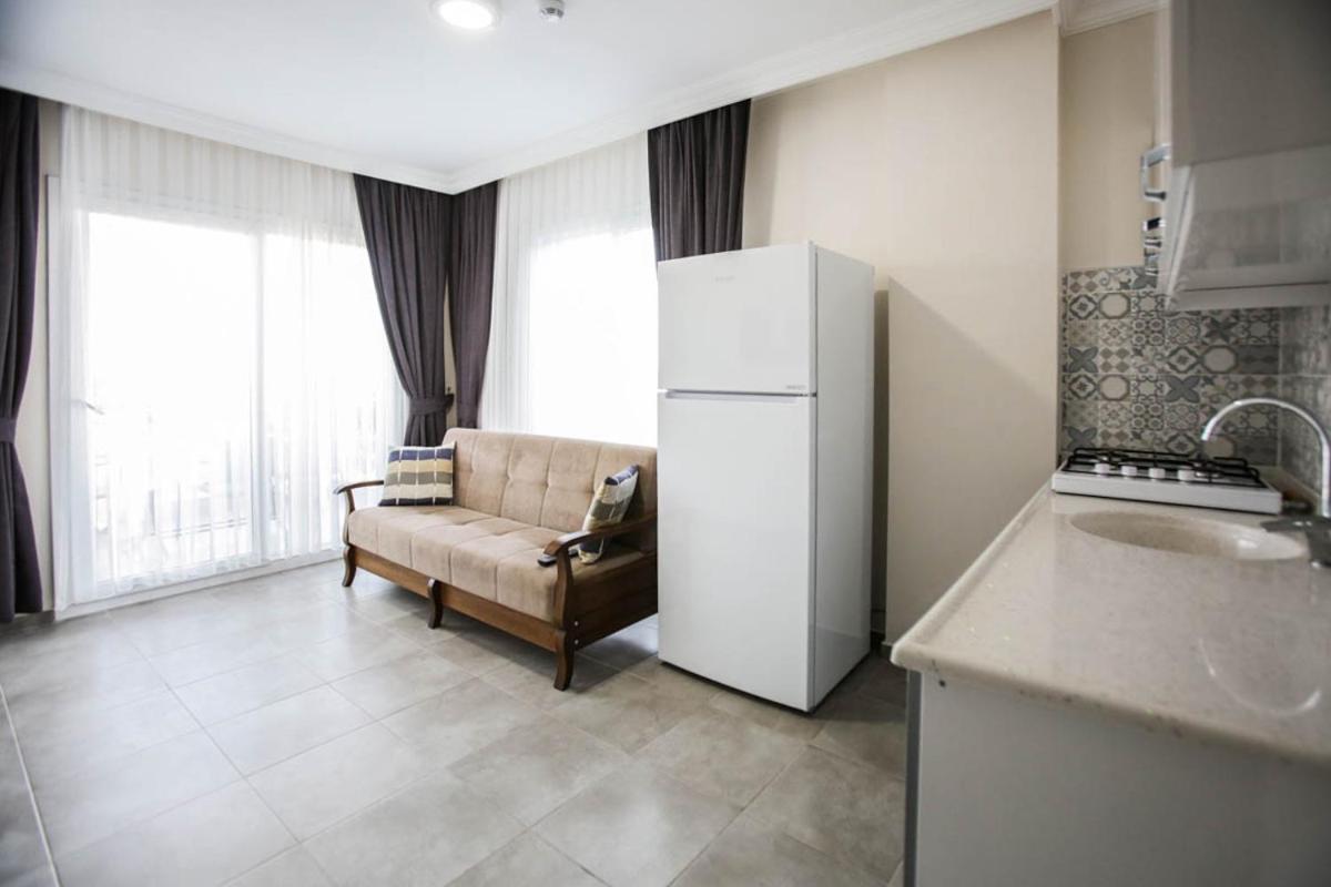 Aparthotel Lebedos