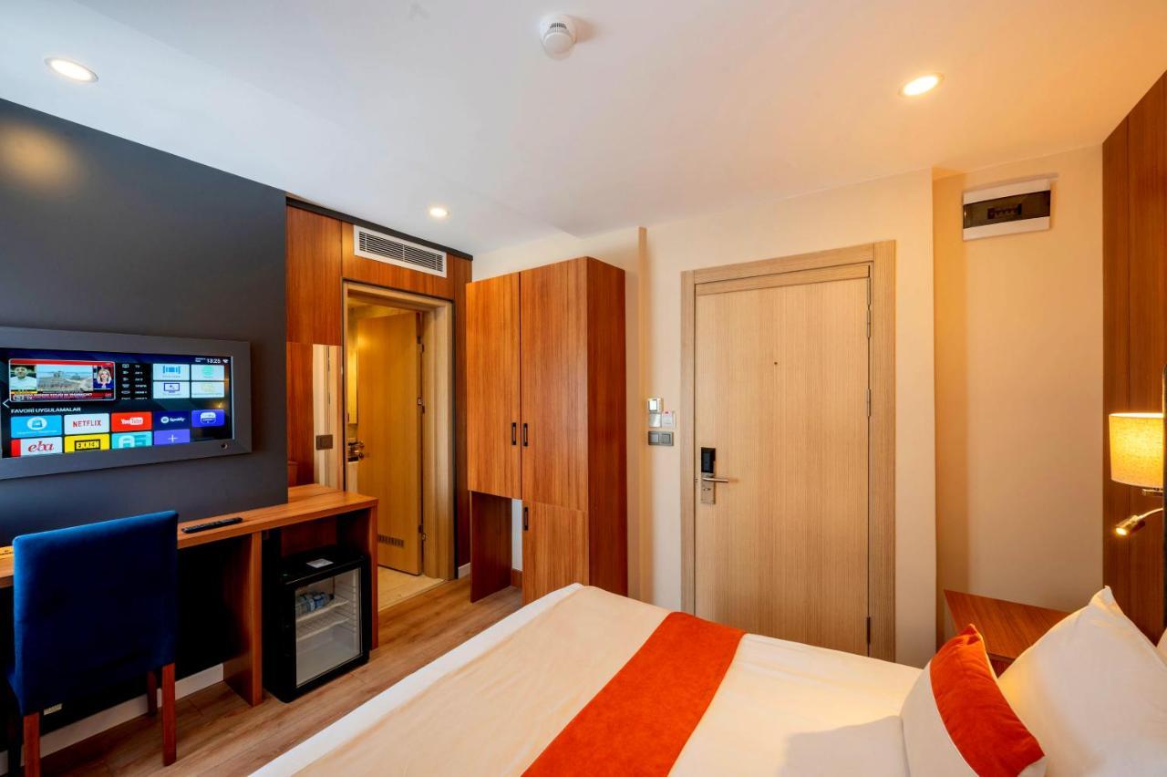 Harmony & Hotel