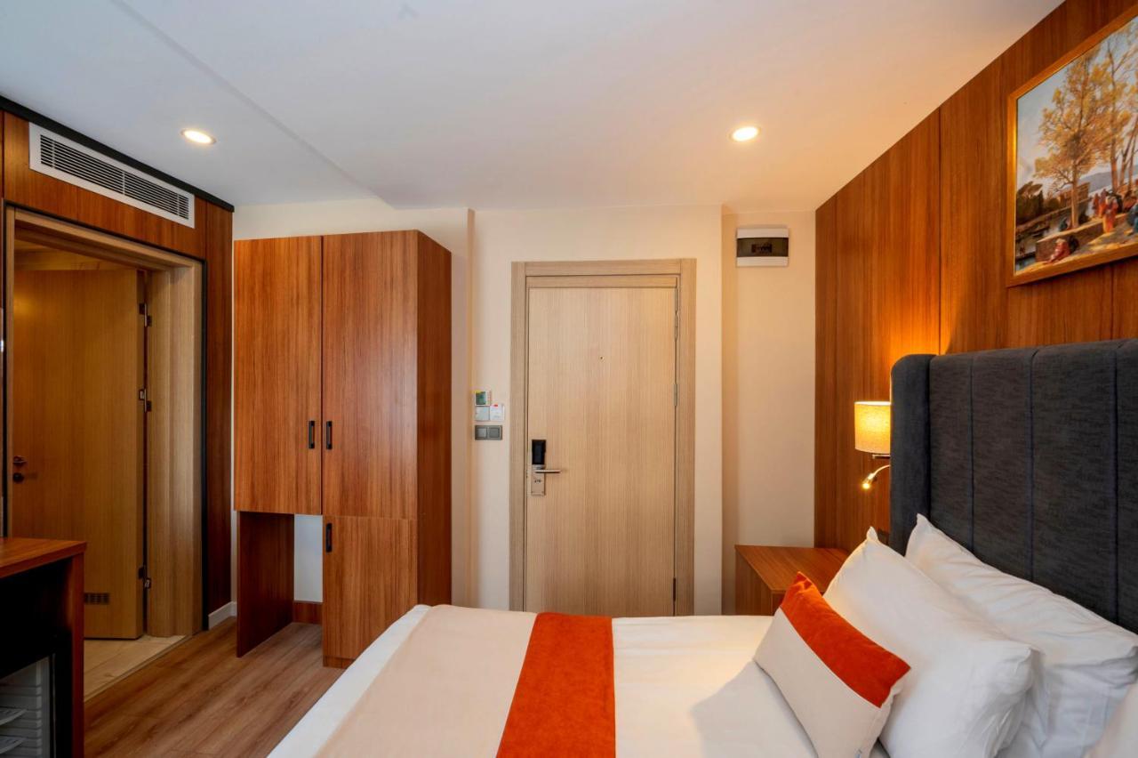 Hotel Harmony & 4*