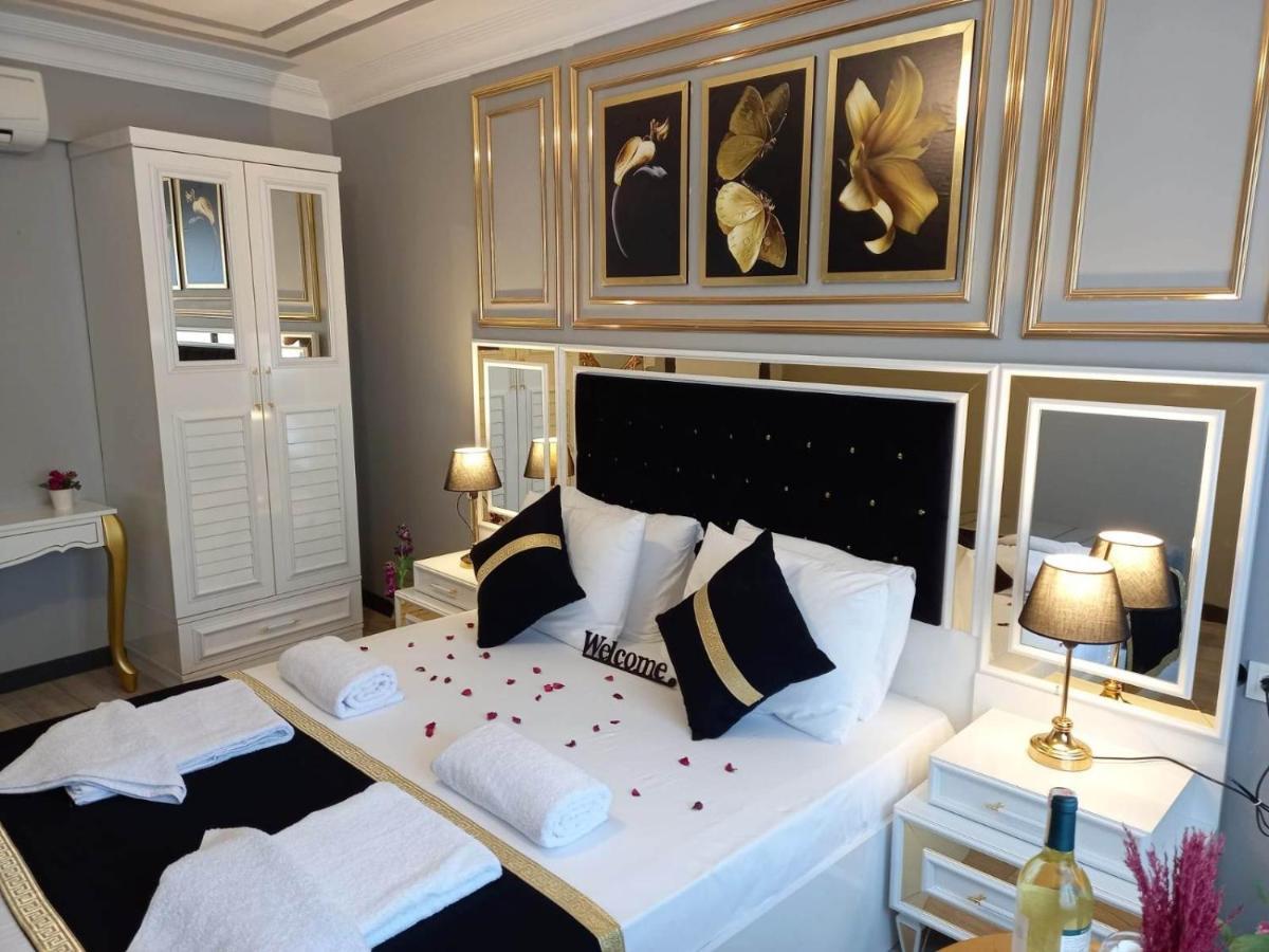 Emirhan & Istanbul