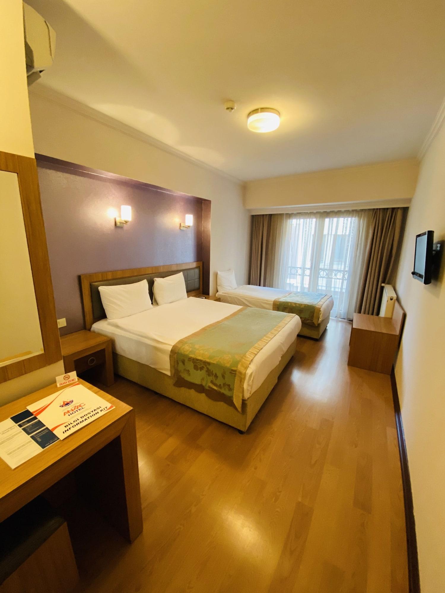 Grand Anzac Hotel