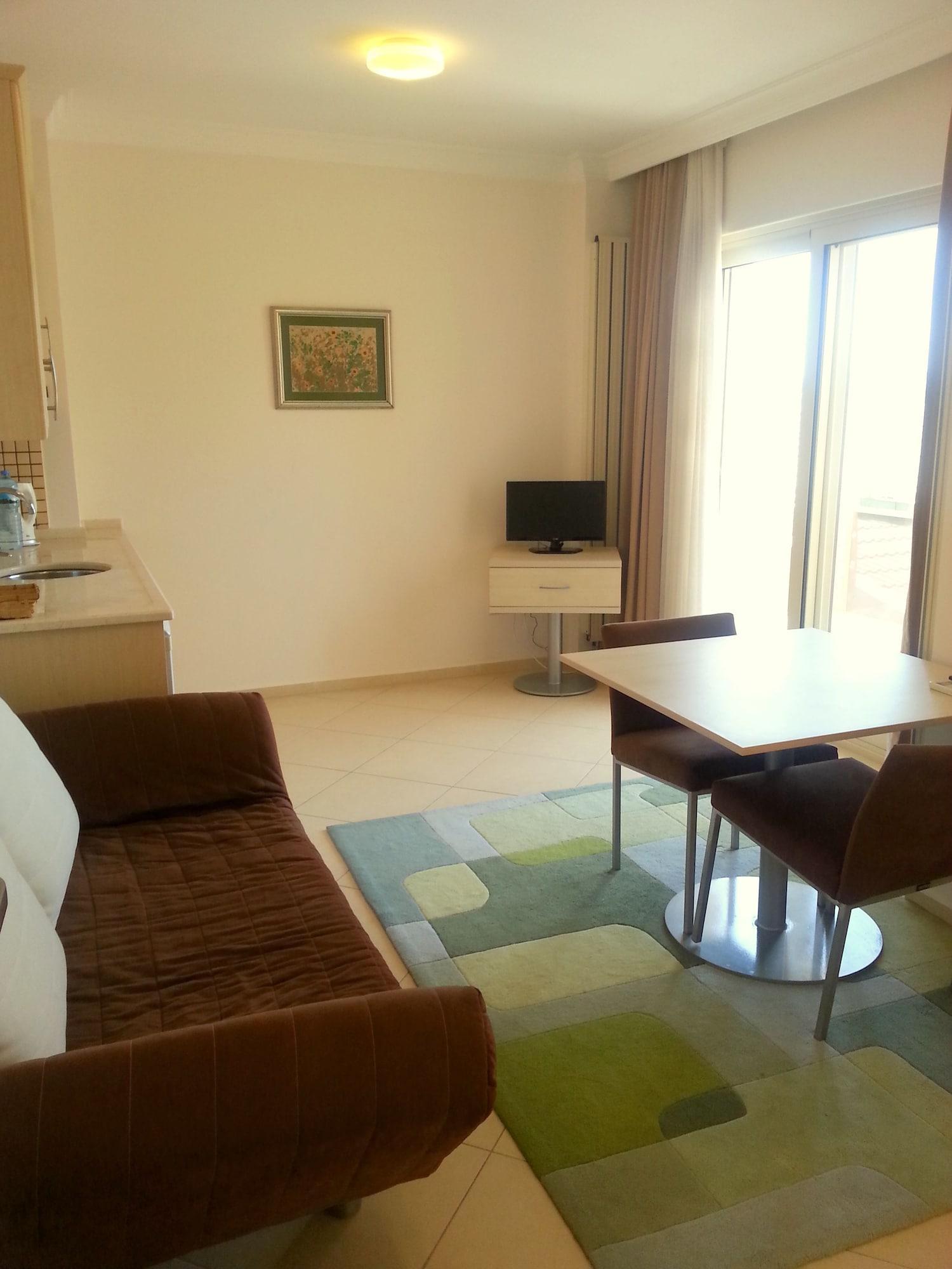 Exclusive & Hotel