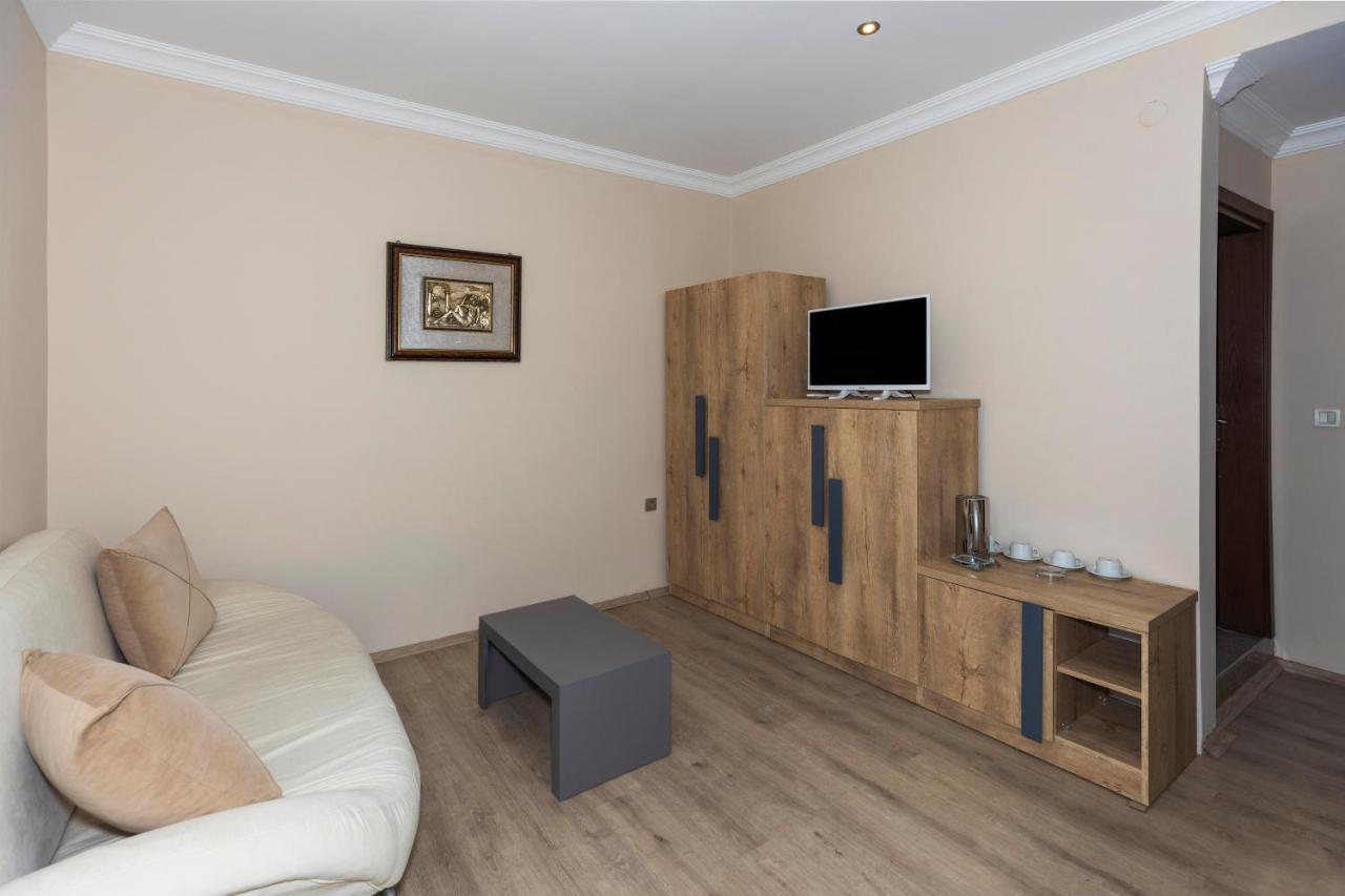 Hotel Petra Butik 2*