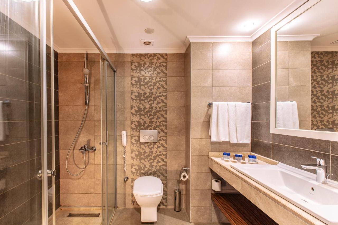 Palm Wings Beach Resort&spa 5* Kusadasi