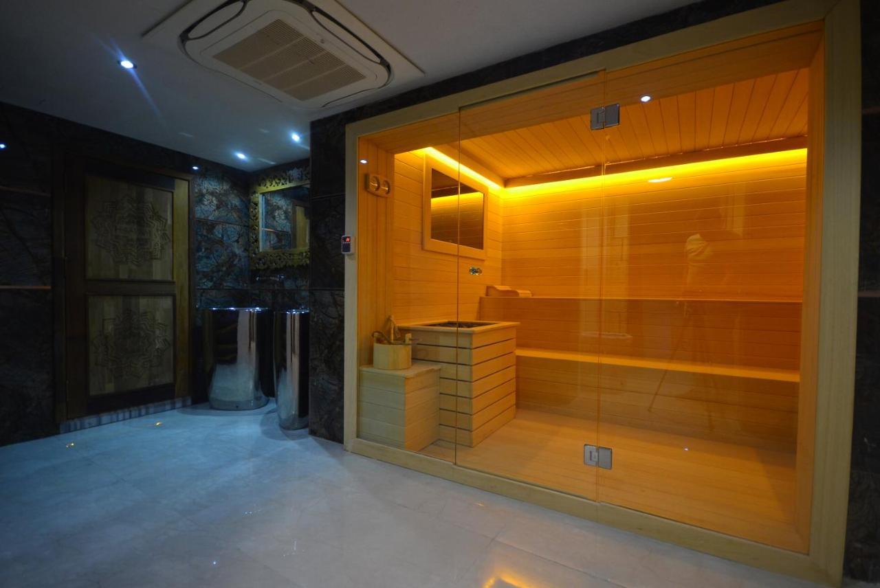 Ferush Boutique *
