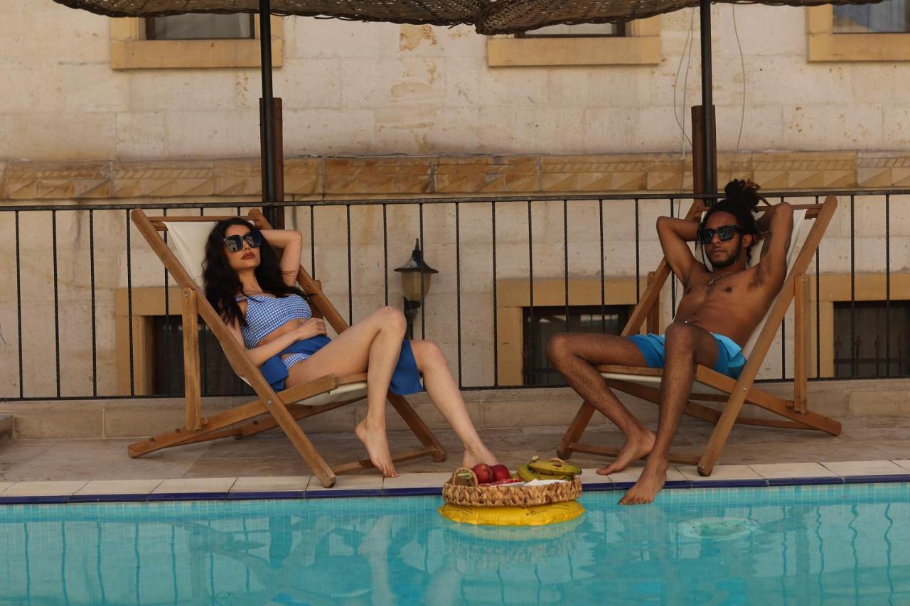 Cave Rooms&pool Hotel 2*