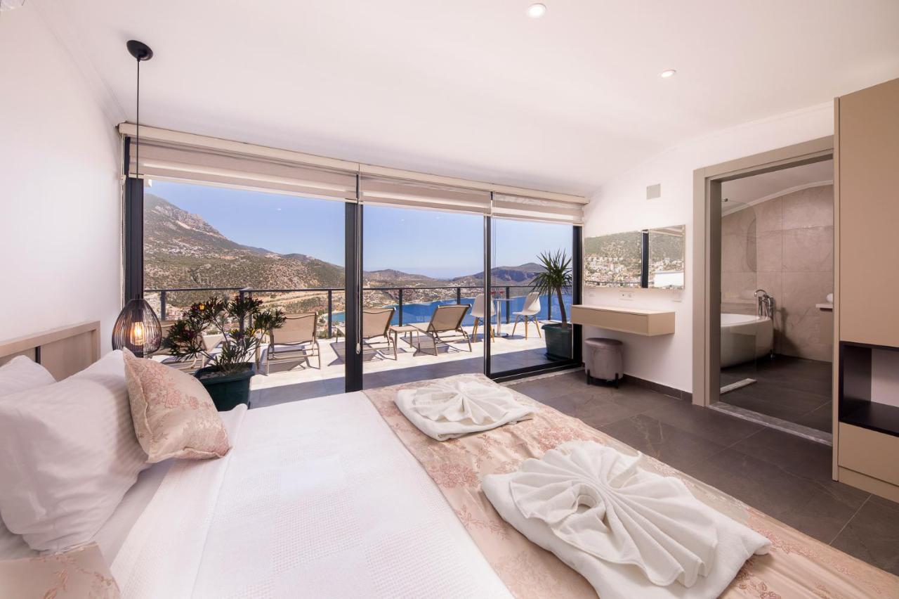 Villa Luxury 5 Bedroom With Heated Infinity Pool & Amazing Sea Views