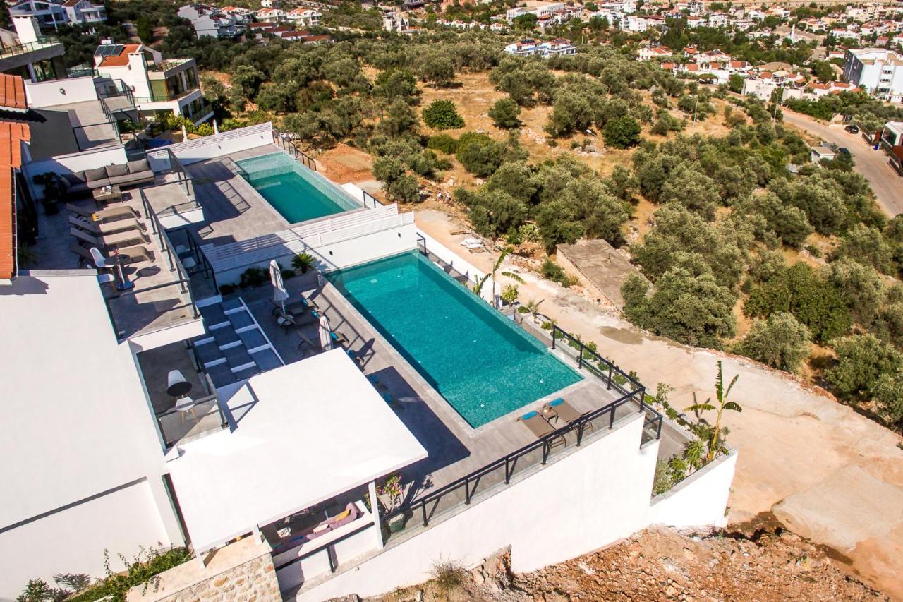 Luxury 5 Bedroom With Heated Infinity Pool & Amazing Sea Views