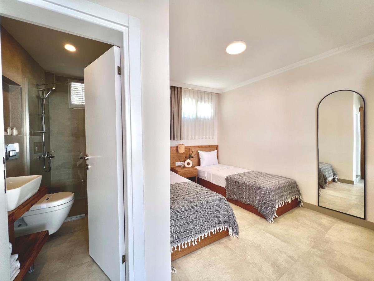 Hotel Lavinya 3*