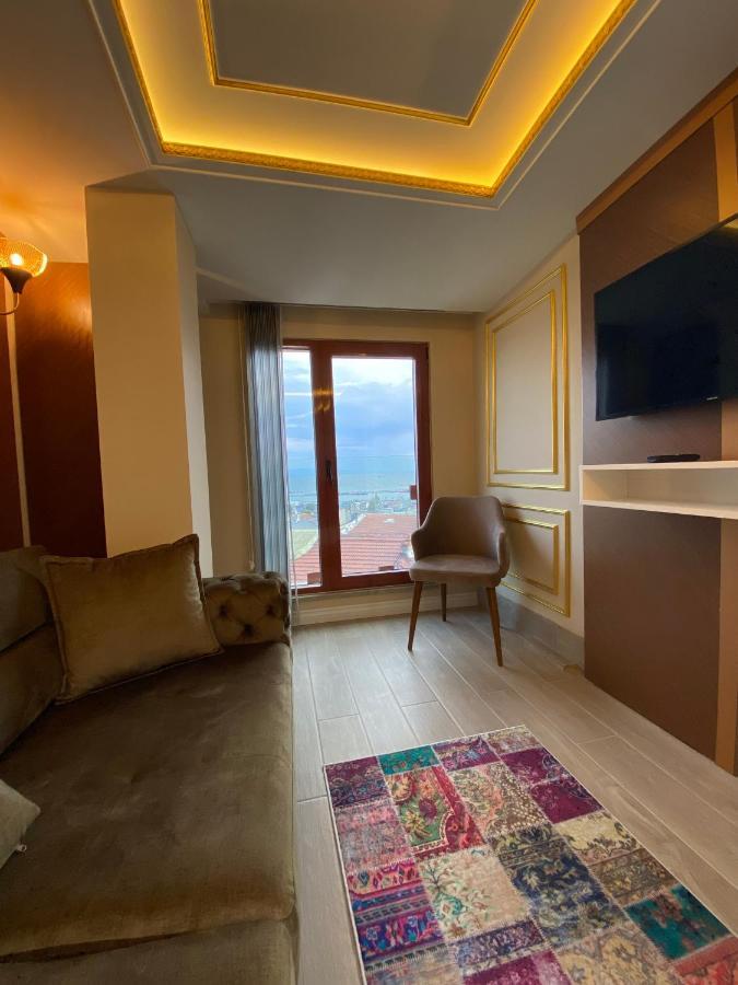 Ak Istanbul