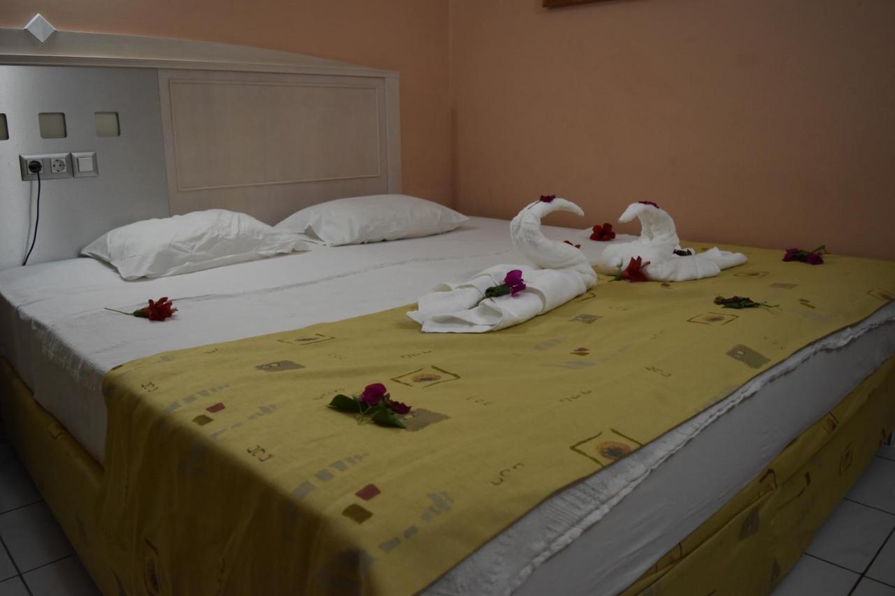 Hotel Ares Dream 4*