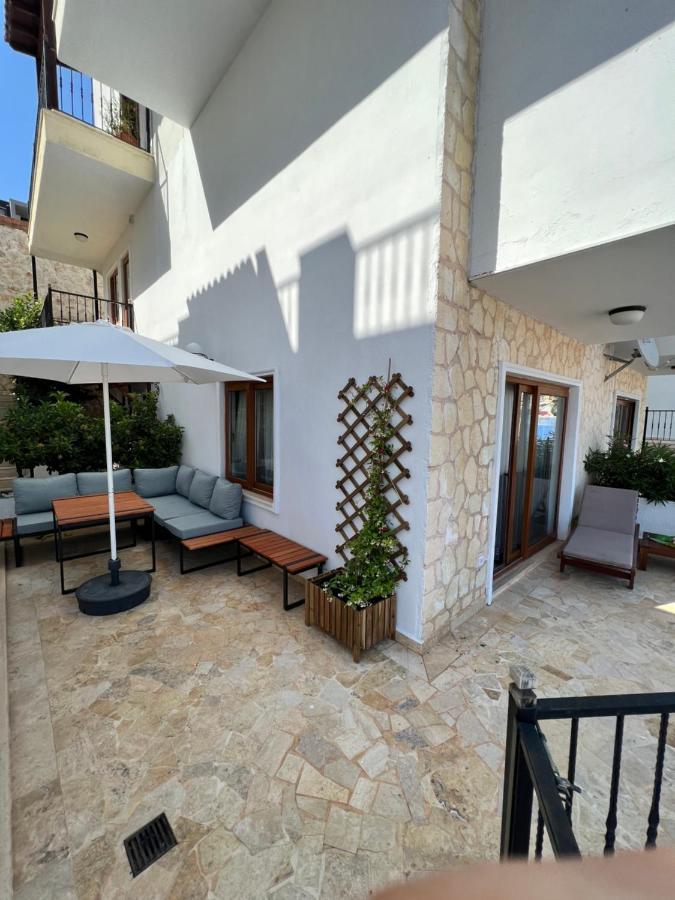Viola - * Kalkan