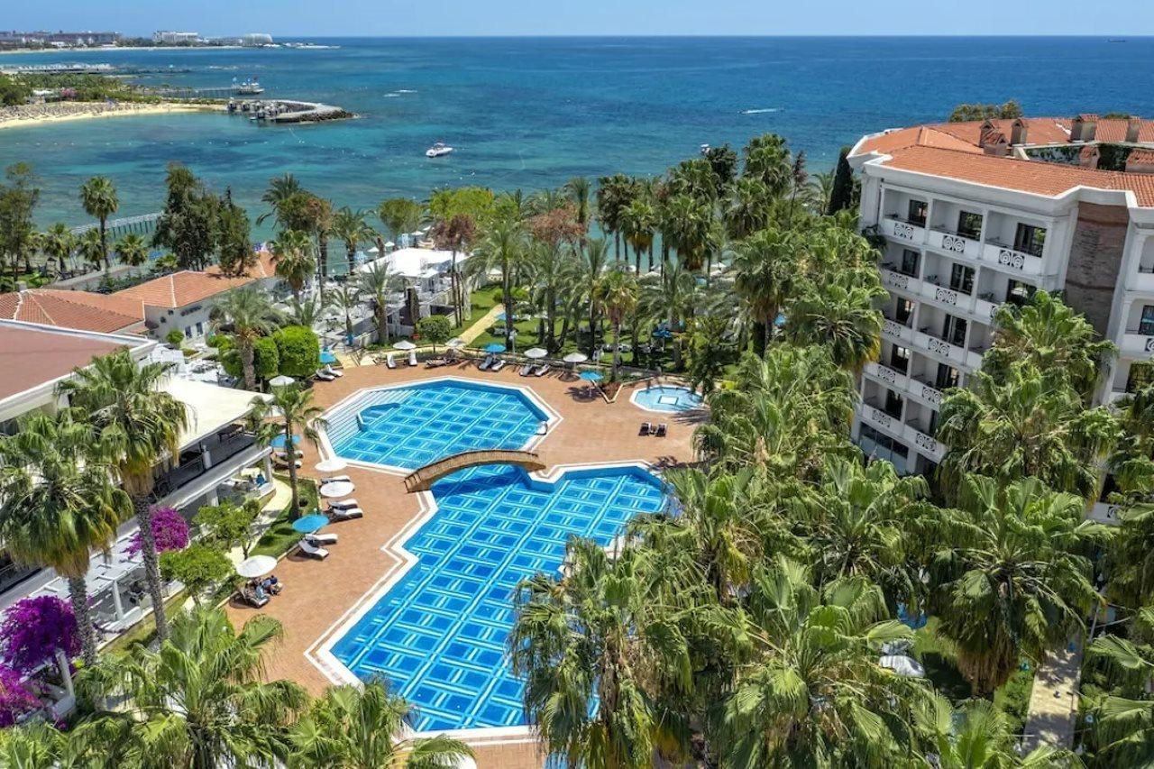 Hotel Alara Park 4*
