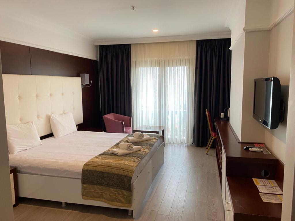 Paradise Island Hotel Darica (Marmara)