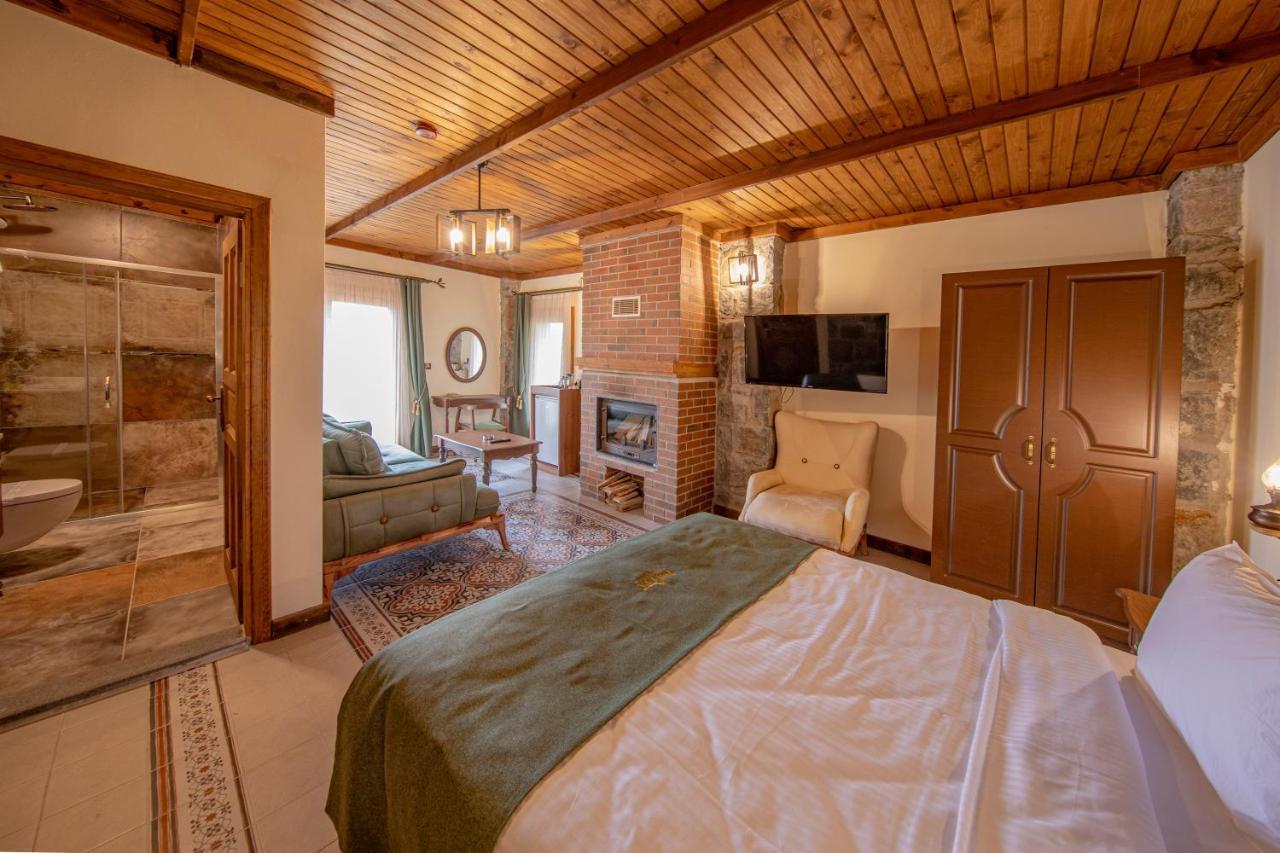 Foleya Mountain & Hotel