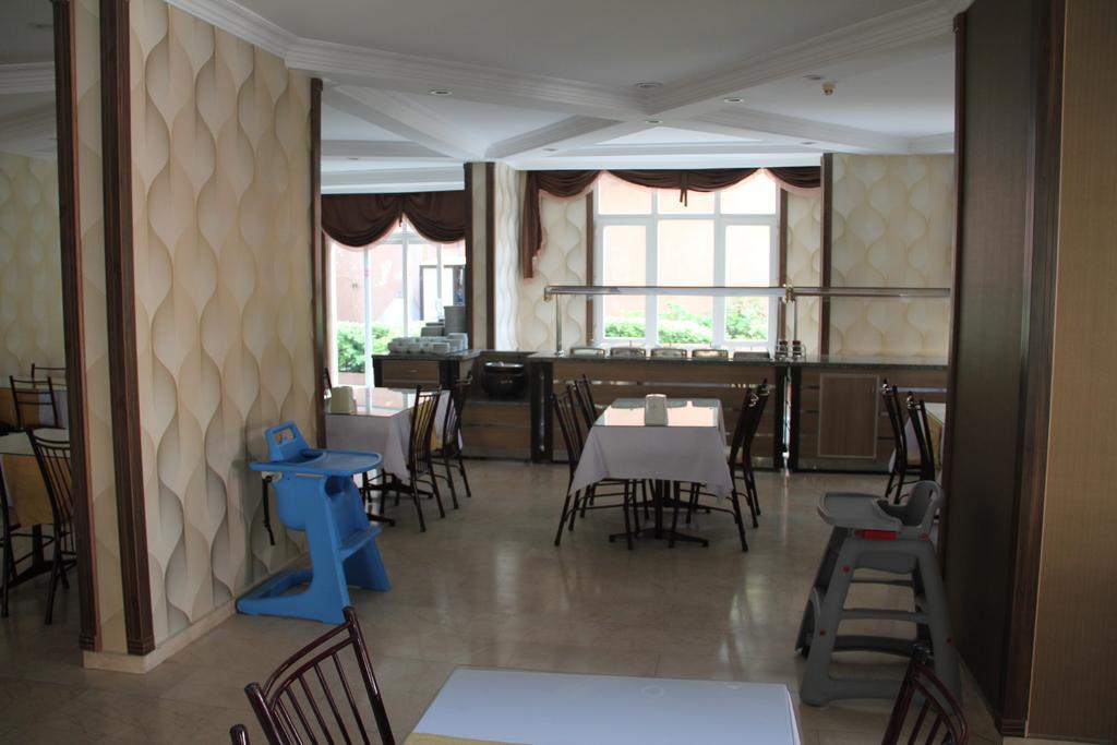 Hotel Club Dorado 3*