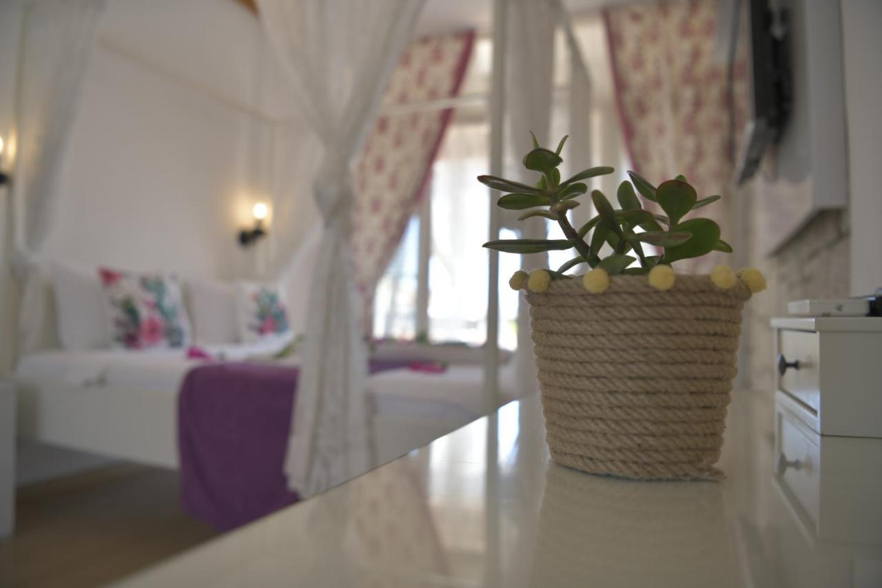 Kemerlihan Deluxe Hotel 2*