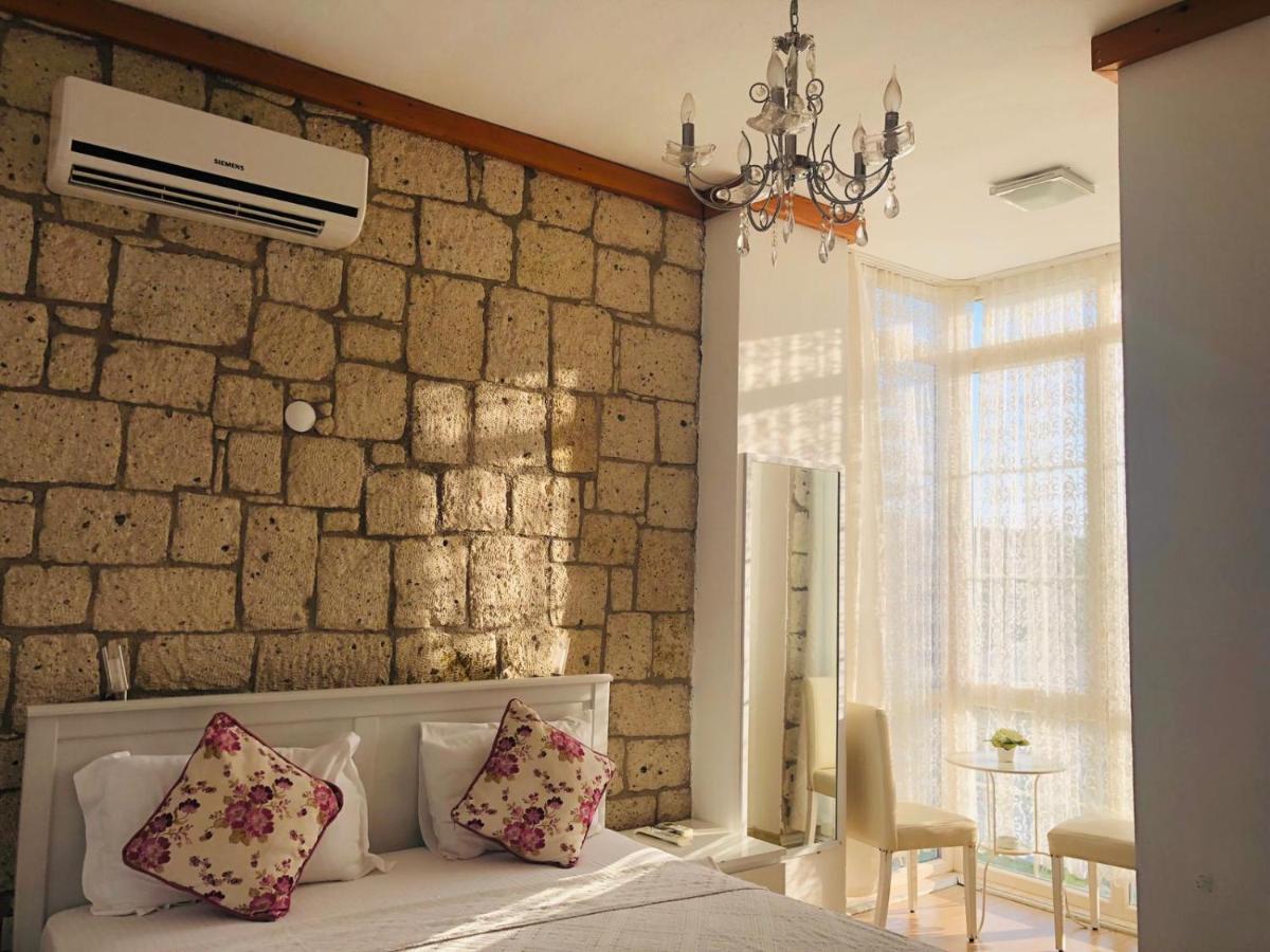 Hotel Kemerlihan Deluxe 2*