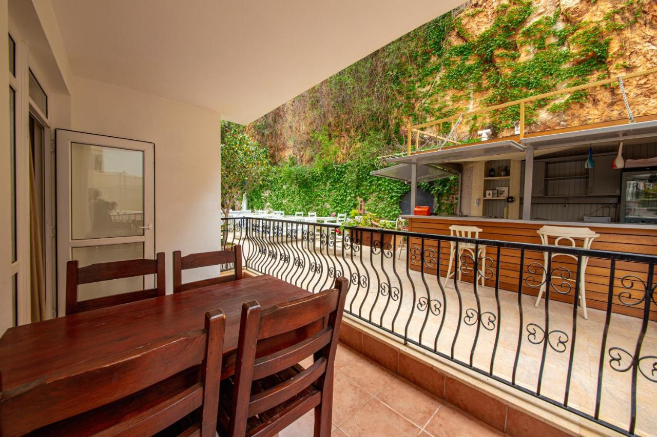 Aparthotel Lantana Aparts