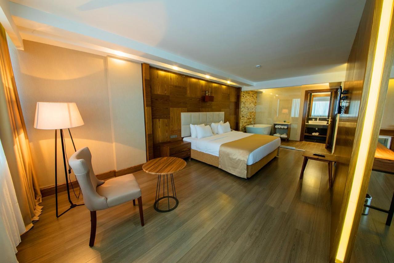 Ramada Plaza By Wyndham Hotel