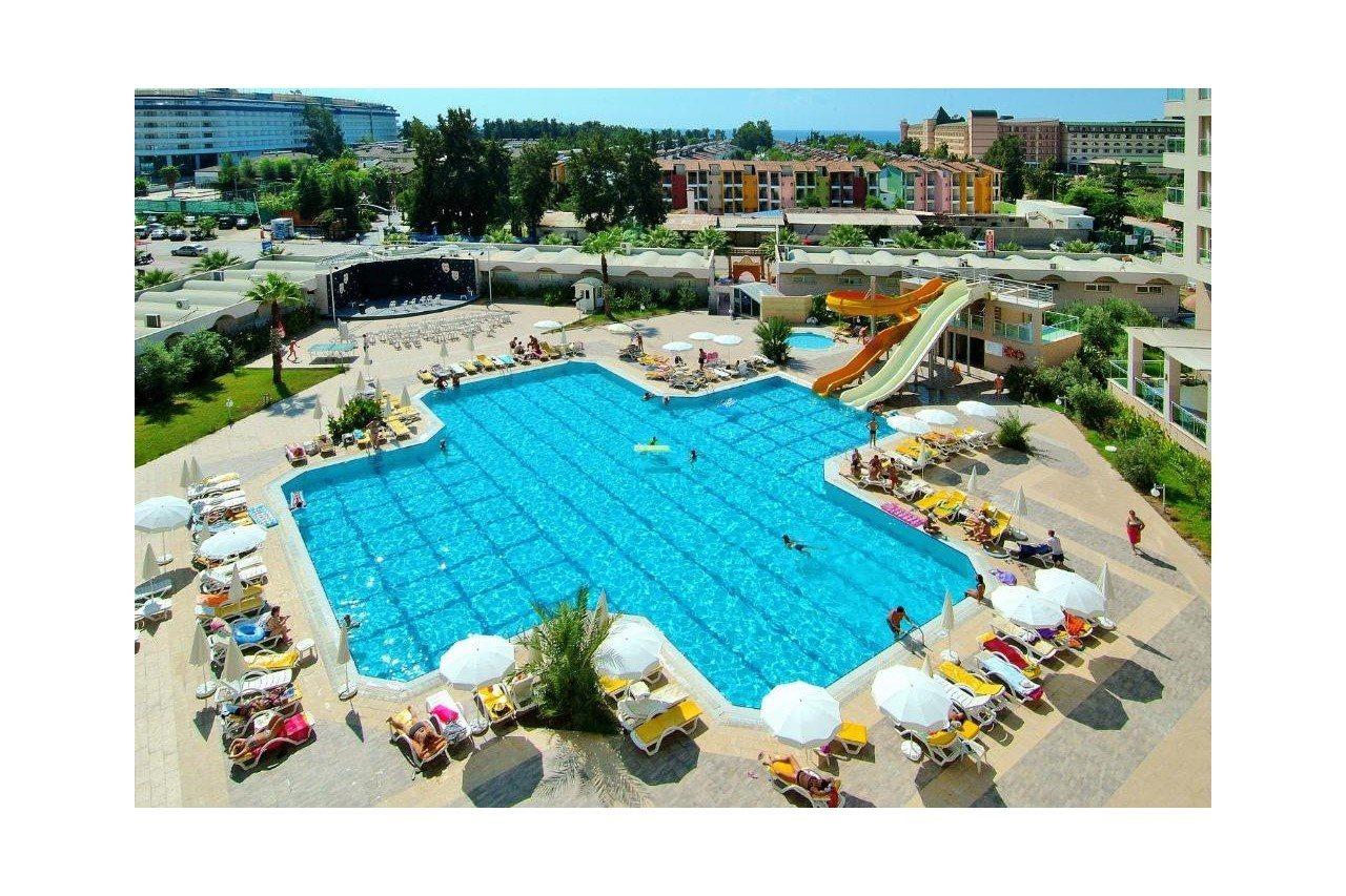 Miarosa Garden 4*