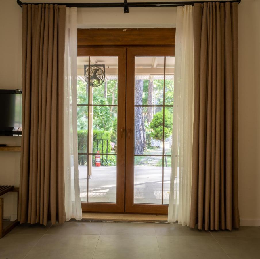 Zuemruet Boutique Cirali