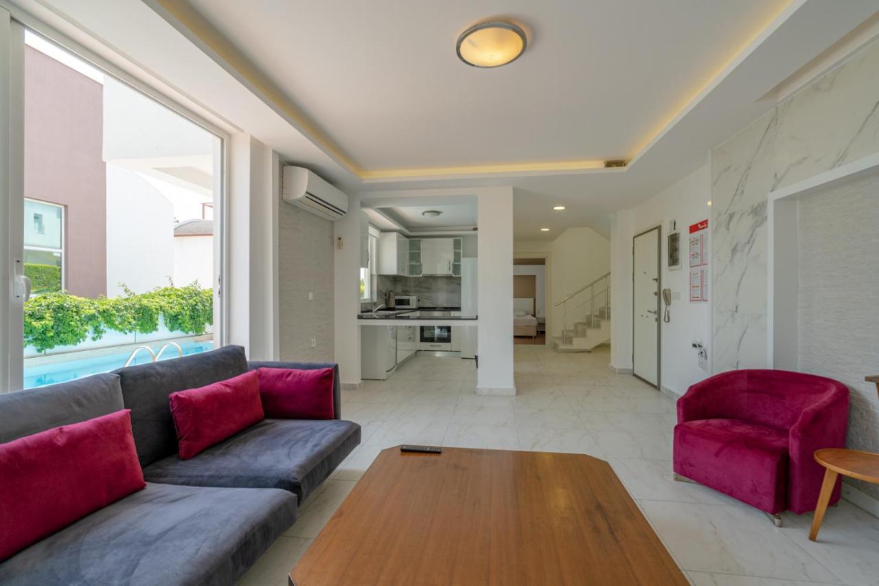 Ada Villa