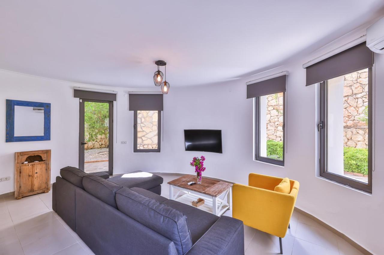 Roxy 3 Bedroom With One Of The Unique Gardens In Villa *