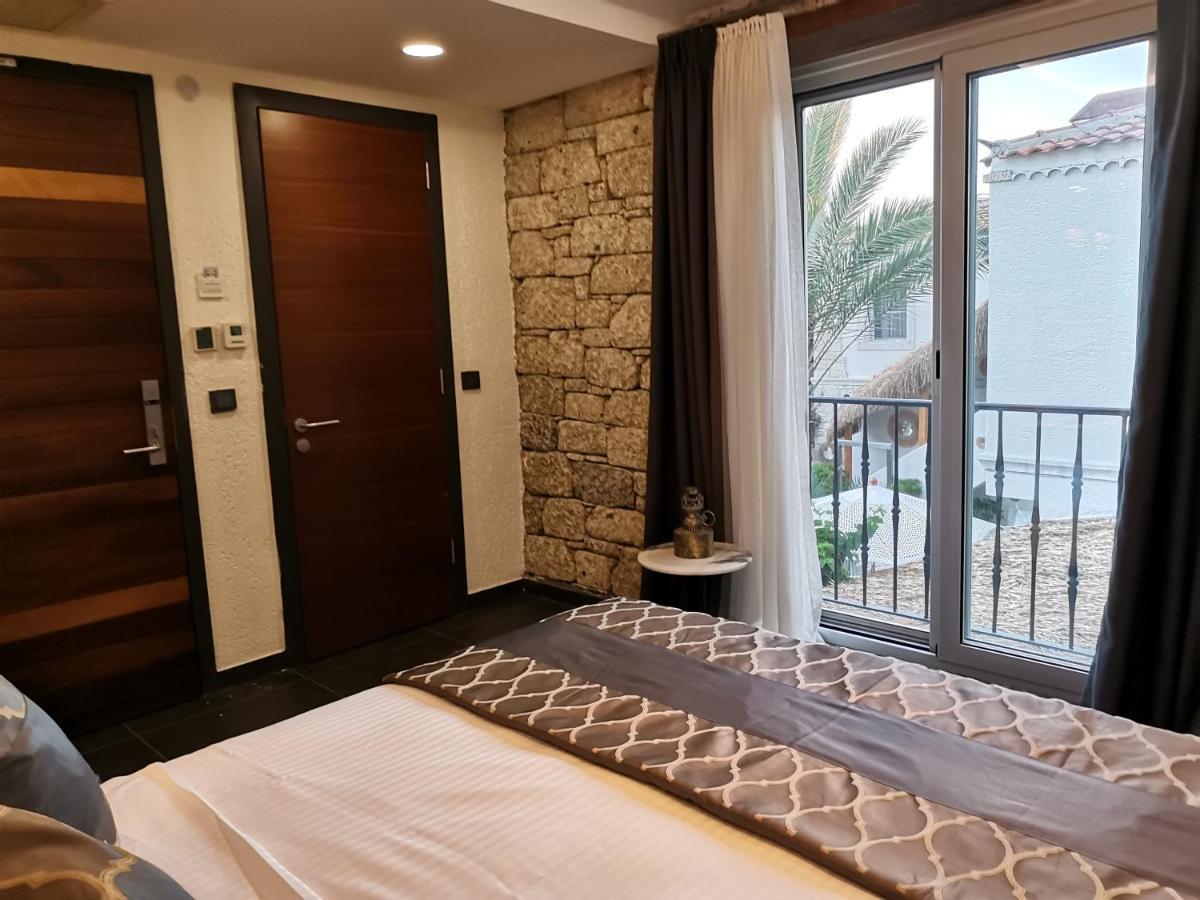 The Abc (adults Only) 5*