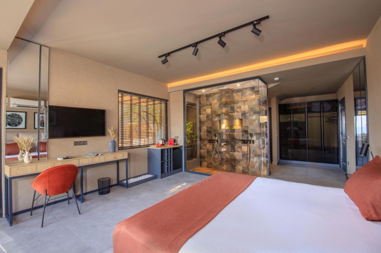Morina Deluxe Hotel