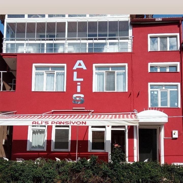 Ali's Bed & Breakfast