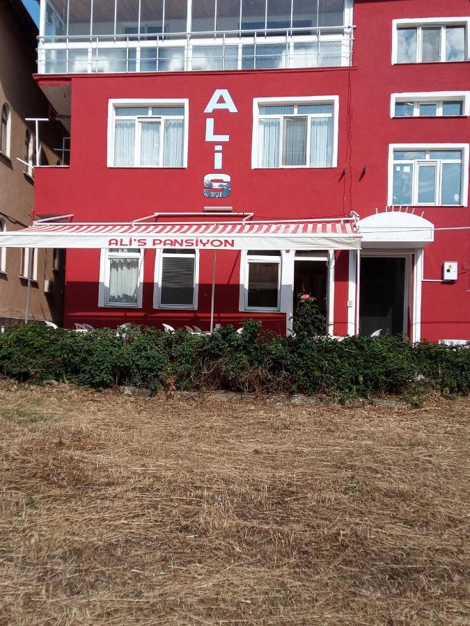 Ali's * Egirdir