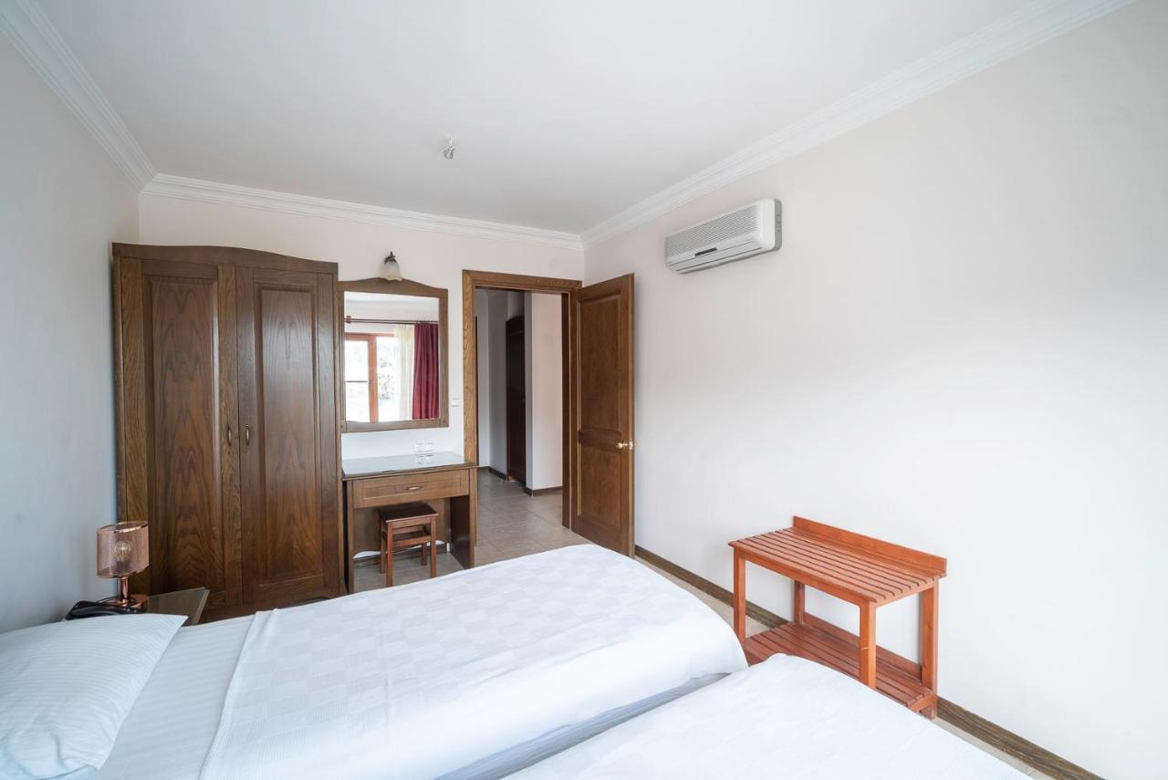 Fora Aparthotel 3*