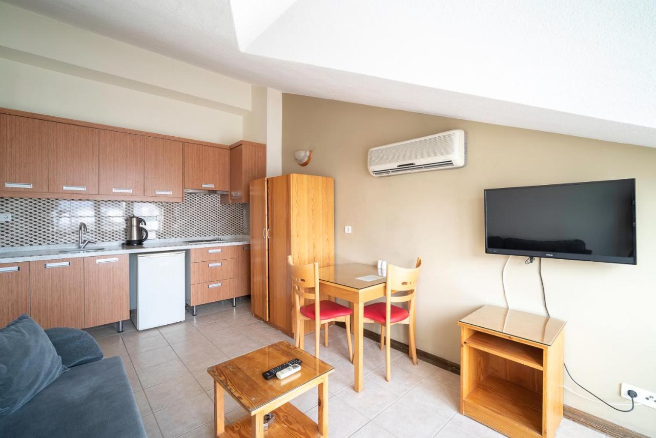 Fora Aparthotel