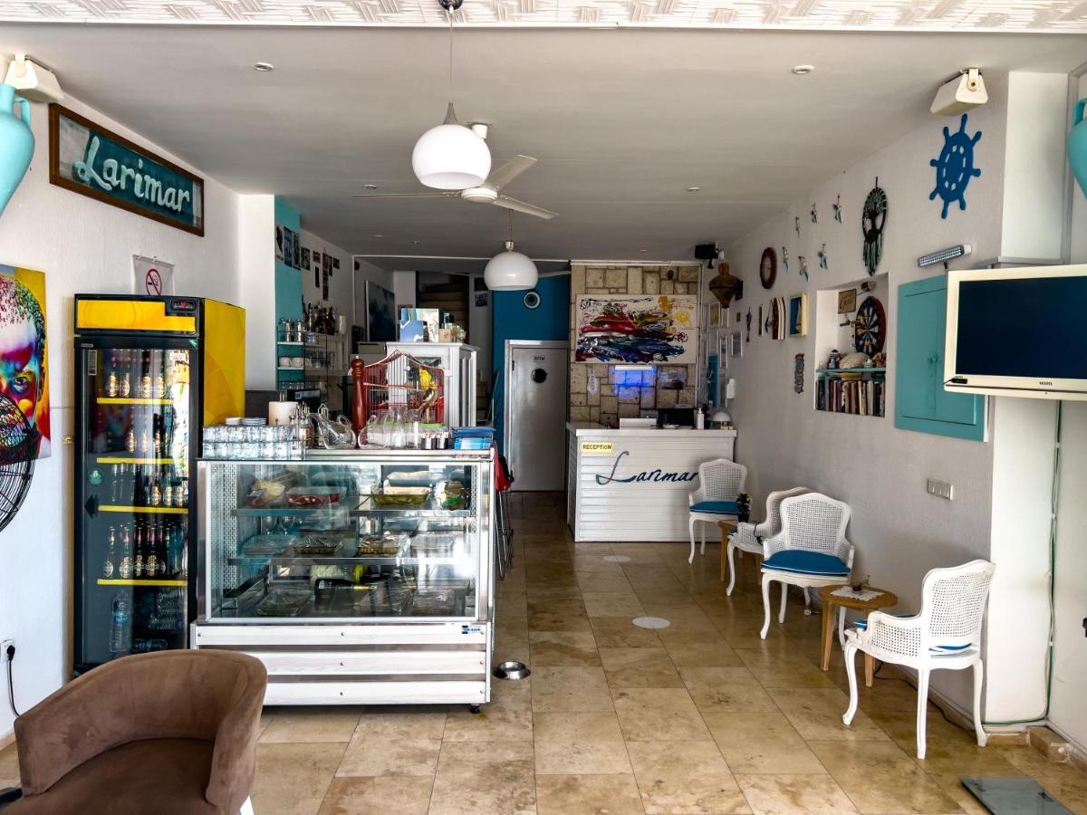 Hotel Larimar *