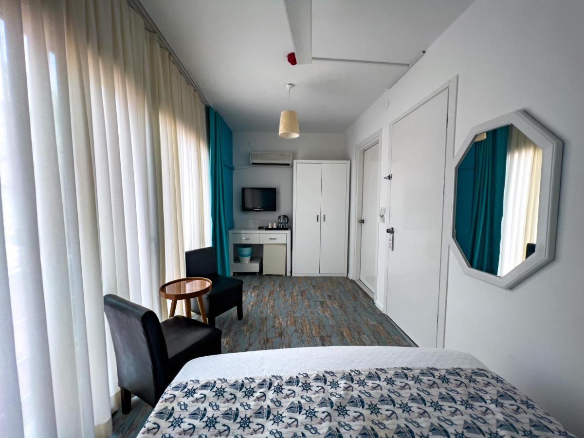 Larimar Hotel