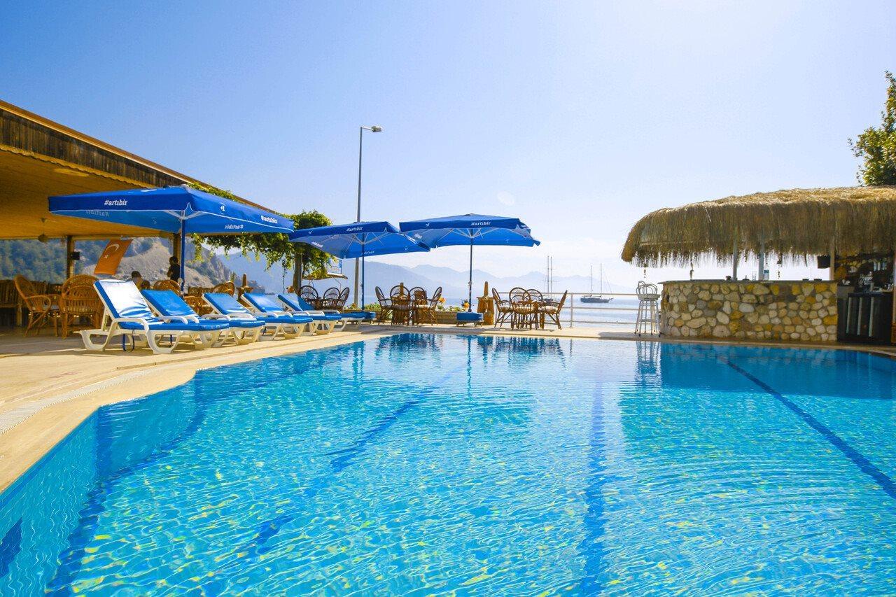 Hotel Zeybek 2*